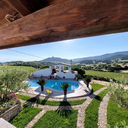 Agriturismo B&B Domo De Resteblas Berchidda Dış mekan fotoğraf