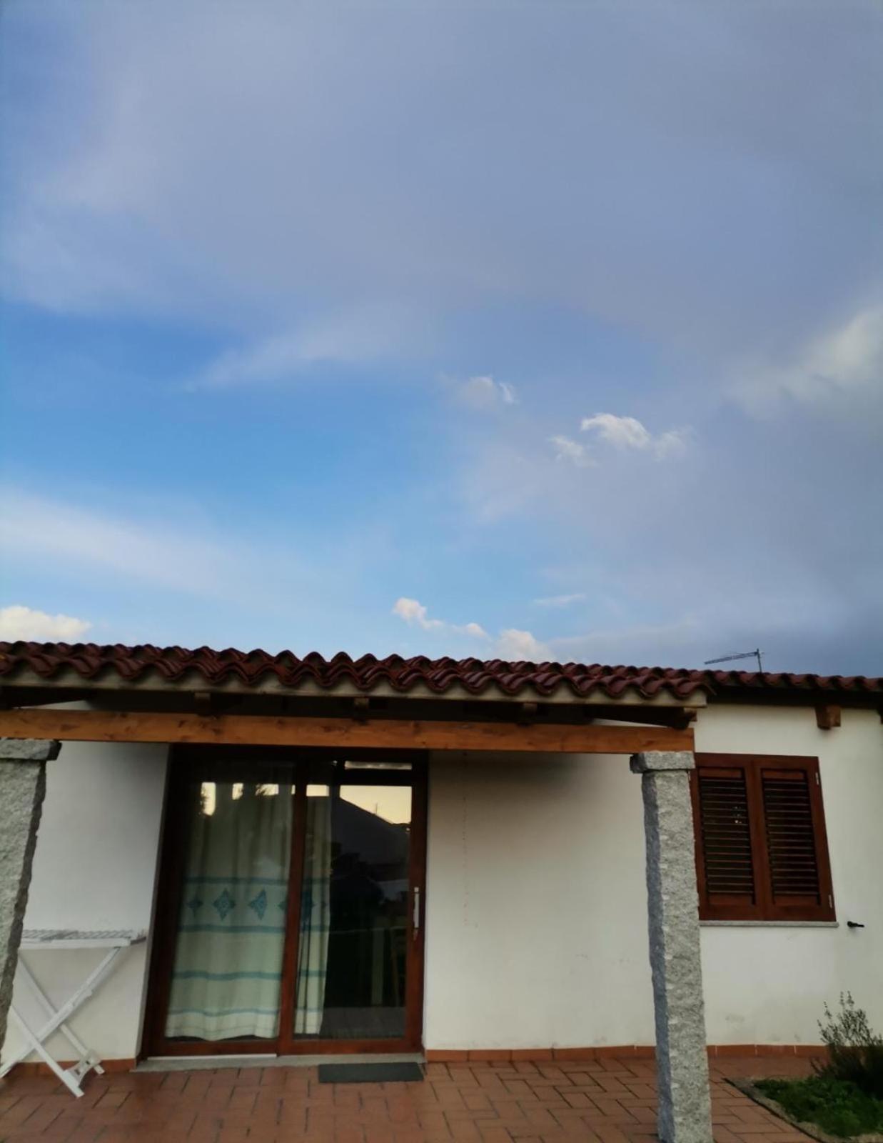 Agriturismo B&B Domo De Resteblas Berchidda Dış mekan fotoğraf
