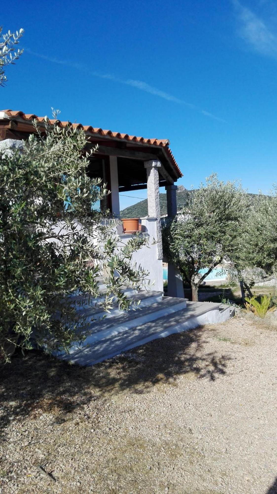 Agriturismo B&B Domo De Resteblas Berchidda Dış mekan fotoğraf