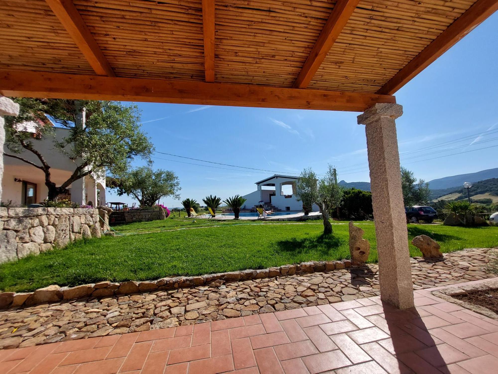 Agriturismo B&B Domo De Resteblas Berchidda Dış mekan fotoğraf