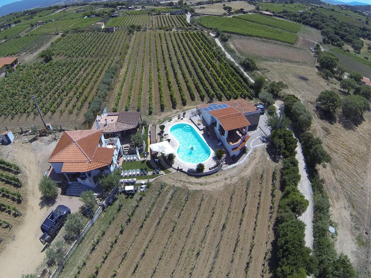Agriturismo B&B Domo De Resteblas Berchidda Dış mekan fotoğraf